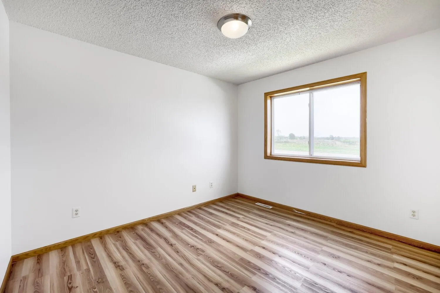 Photo 17 of 4024 Blakewood Drive