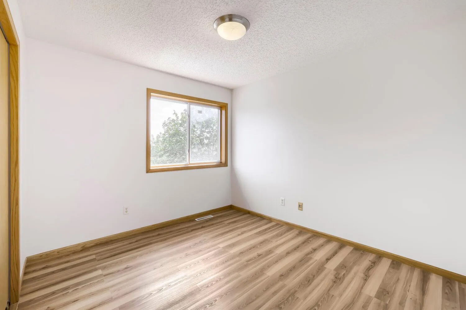 Photo 21 of 4024 Blakewood Drive