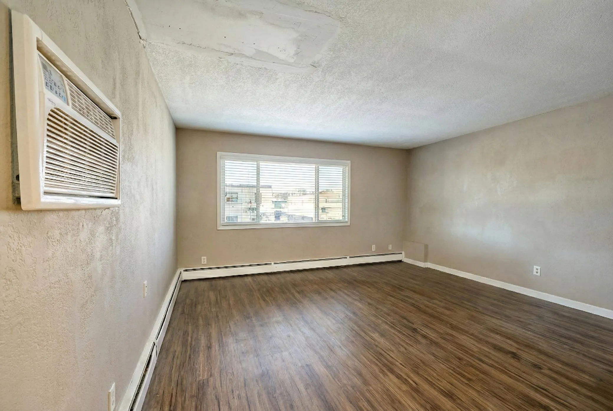 Photo 13 of 3018 Aldrich S Avenue Unit 25