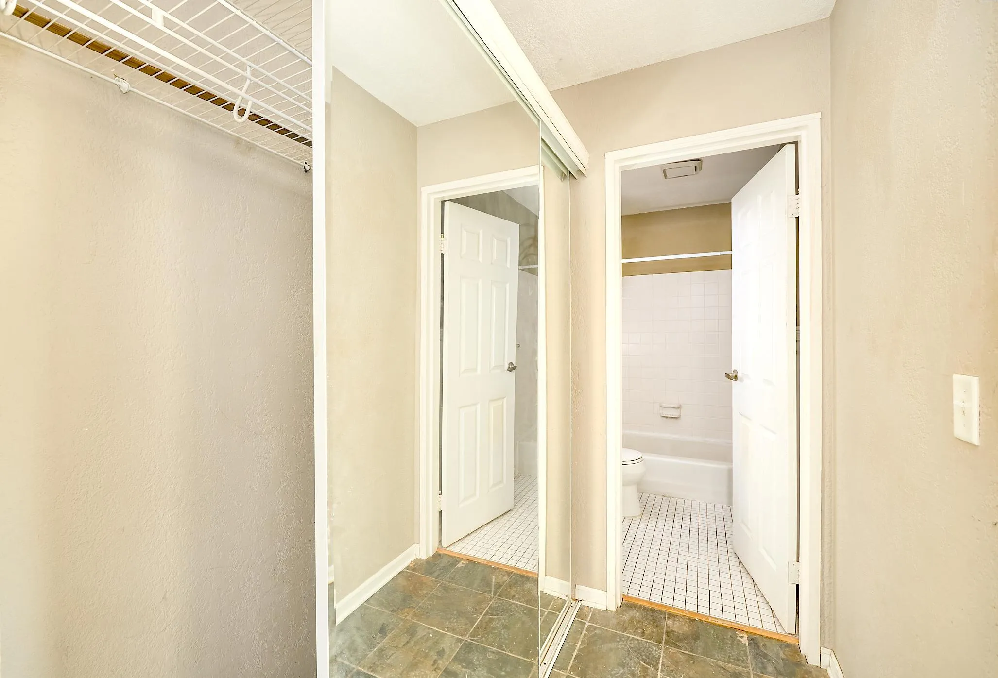 Photo 17 of 3018 Aldrich S Avenue Unit 25