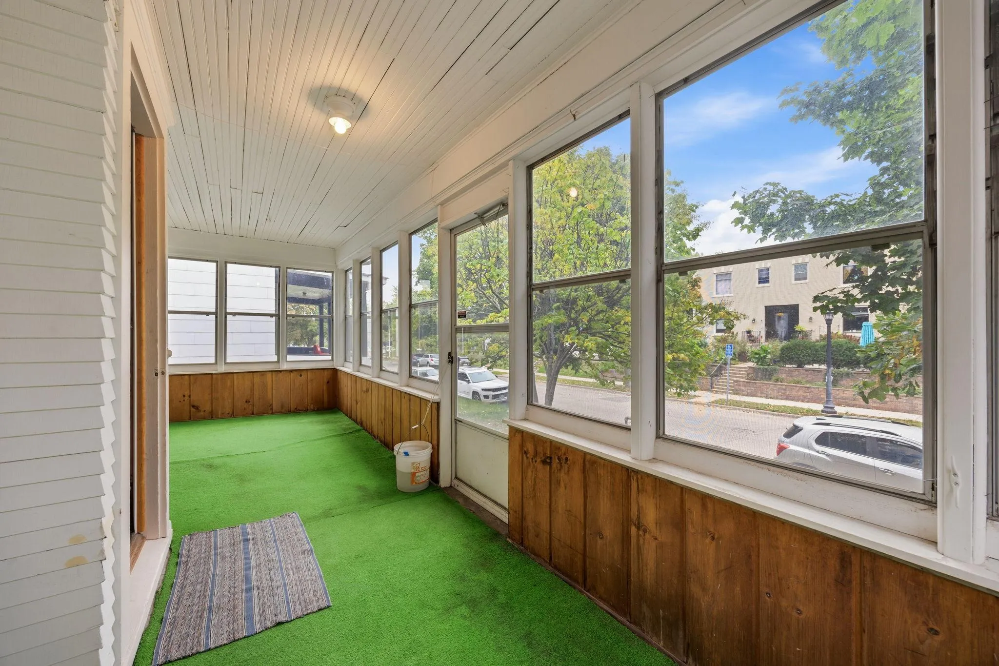 Photo 11 of 2636 Aldrich S Avenue