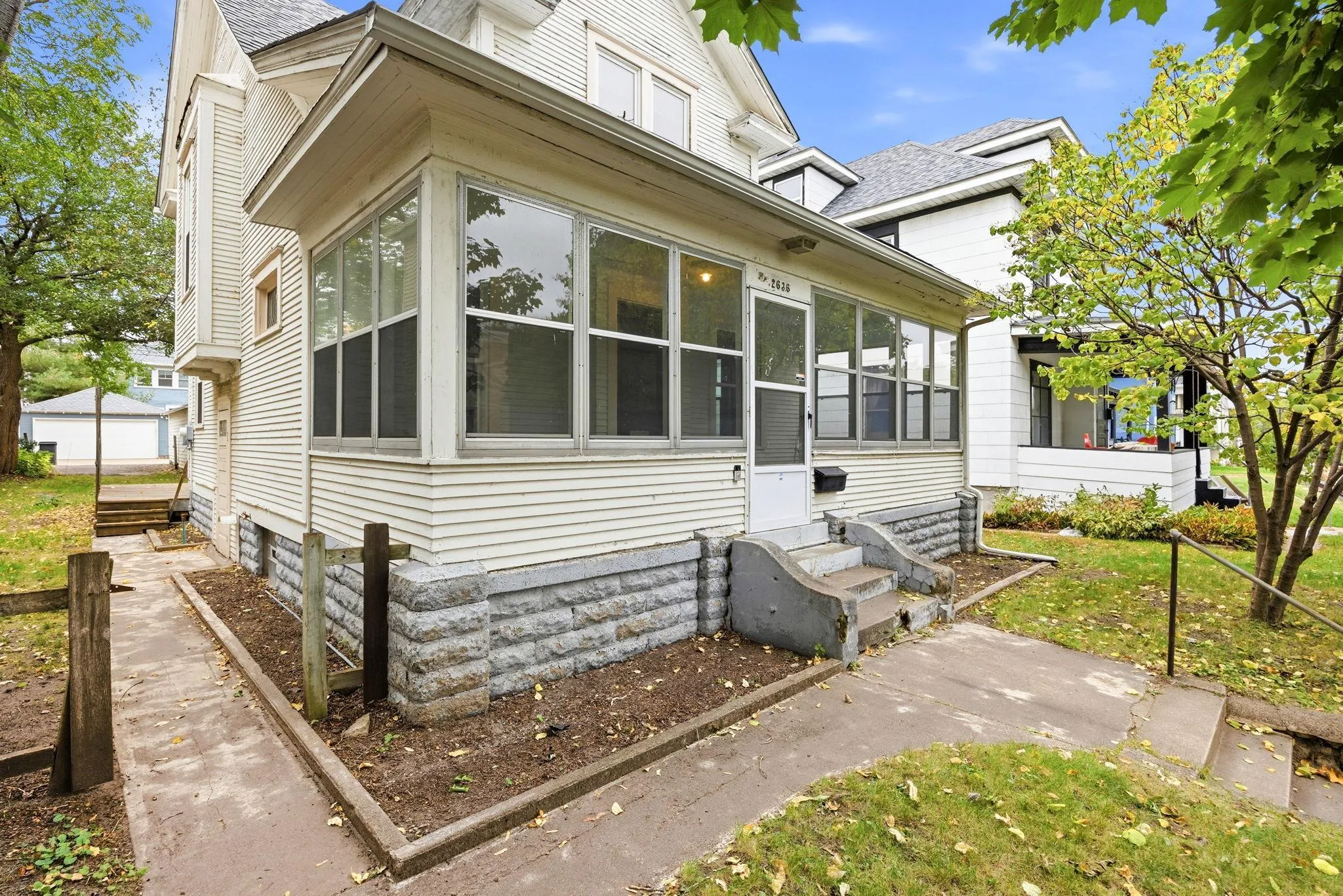 Photo 3 of 2636 Aldrich S Avenue