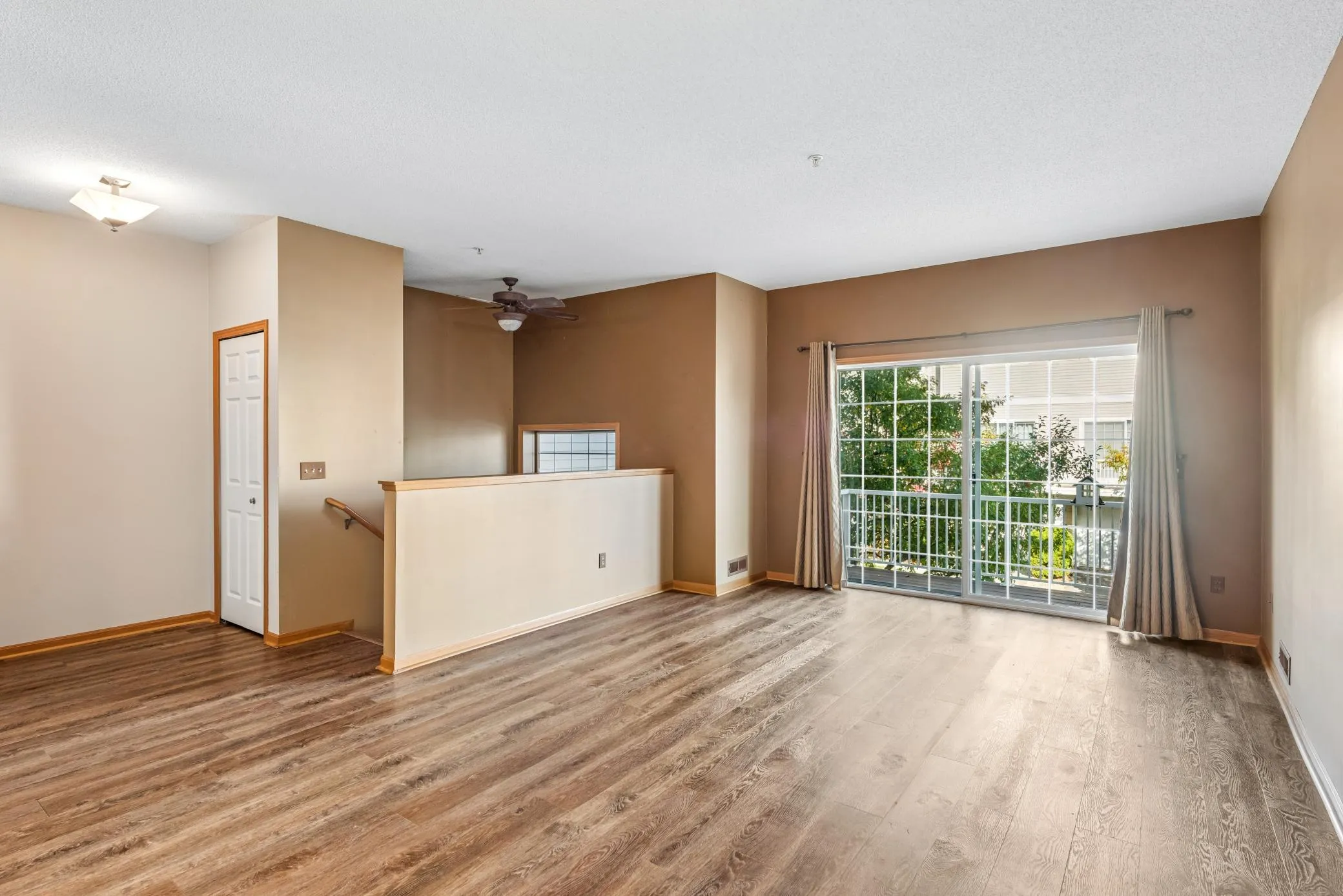 Photo 6 of 396 Willoughby W Way