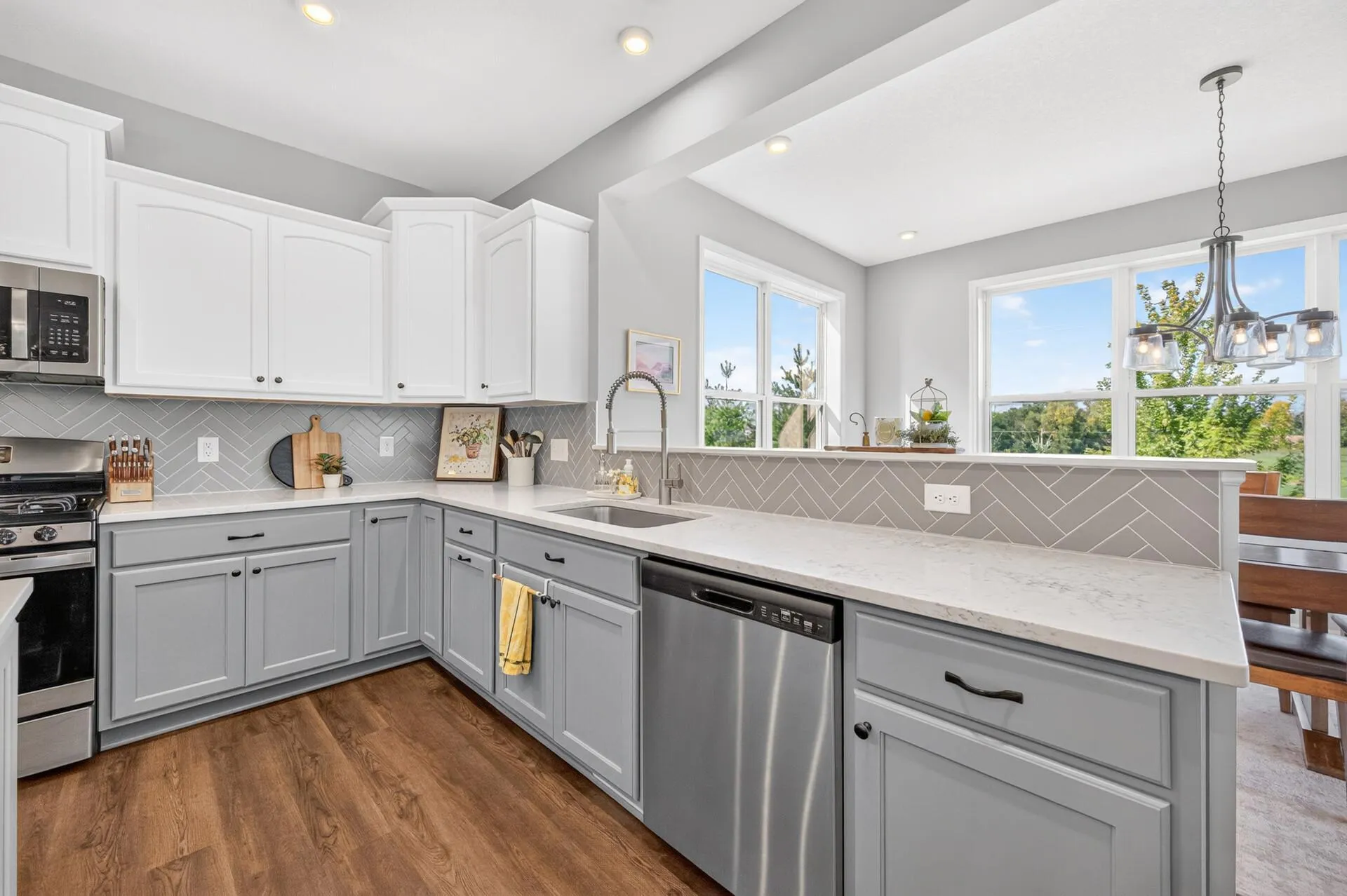 Photo 17 of 10708 29th Ne Street