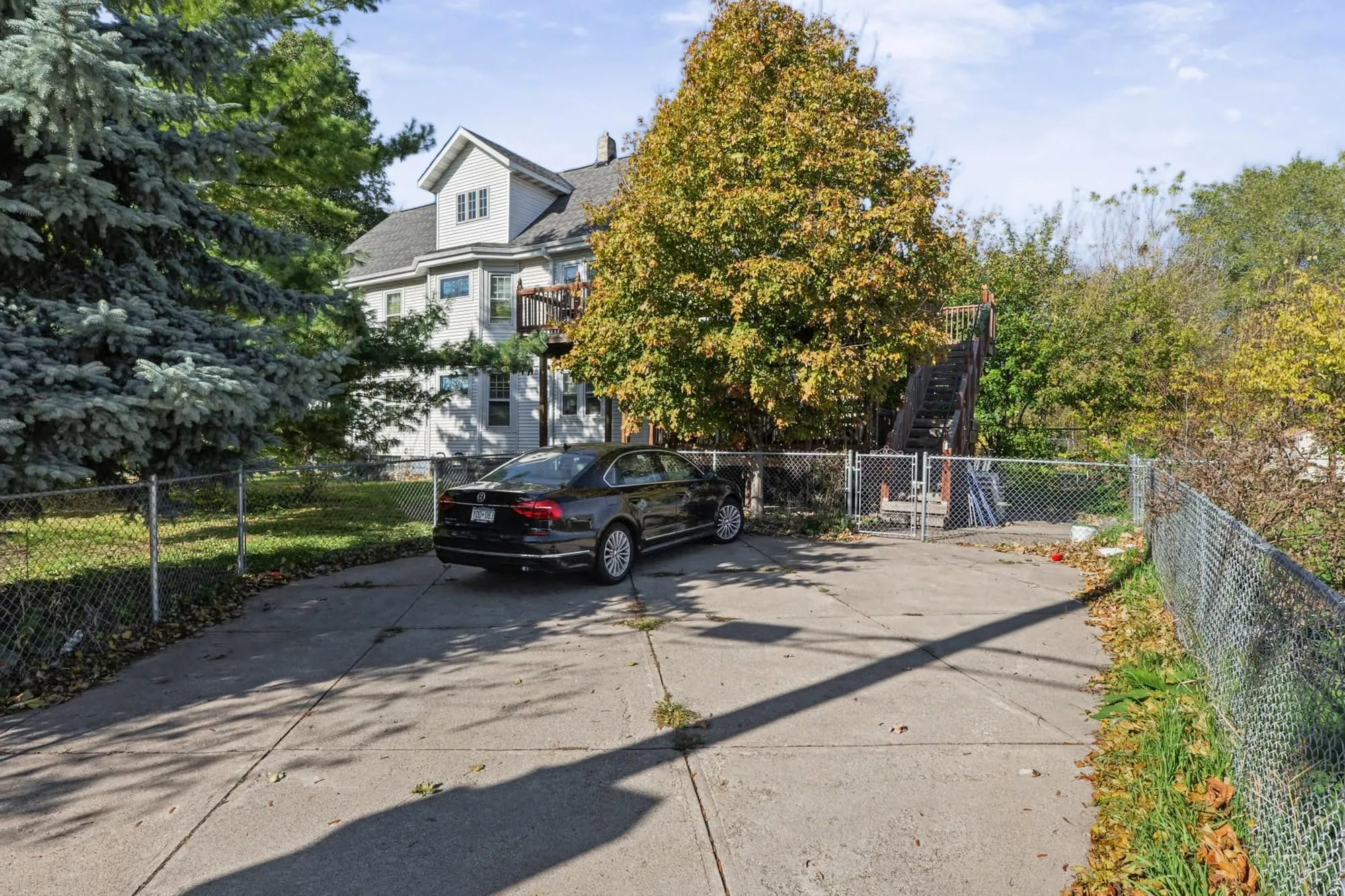 Photo 33 of 2104 6th N Street