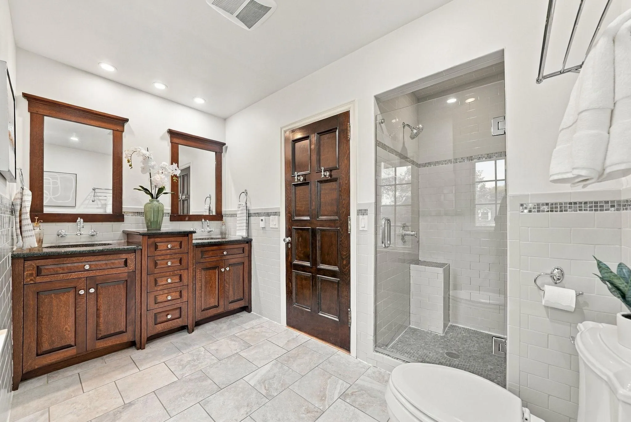 Photo 26 of 2708 Ewing S Avenue
