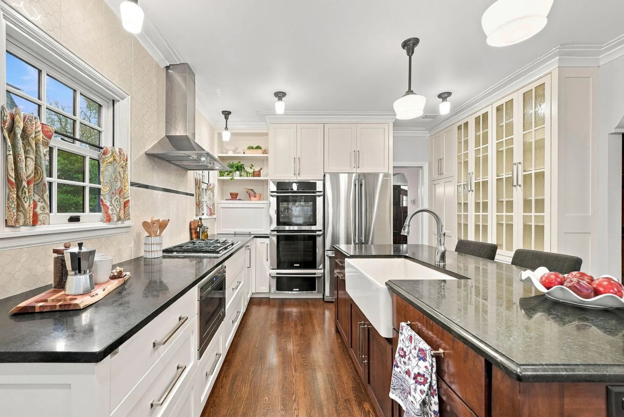 Photo 9 of 2708 Ewing S Avenue