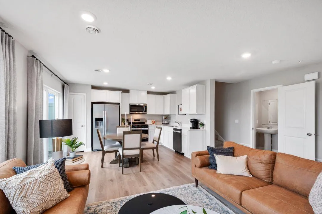 Photo 6 of 704 Waterleaf Way