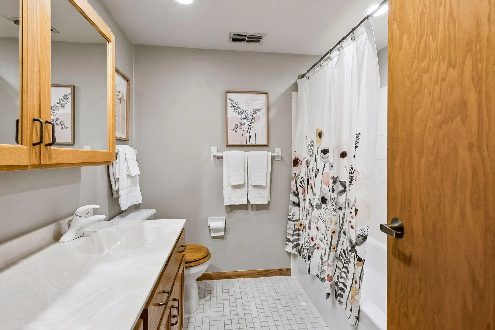 Photo 15 of 234 8th Se Street