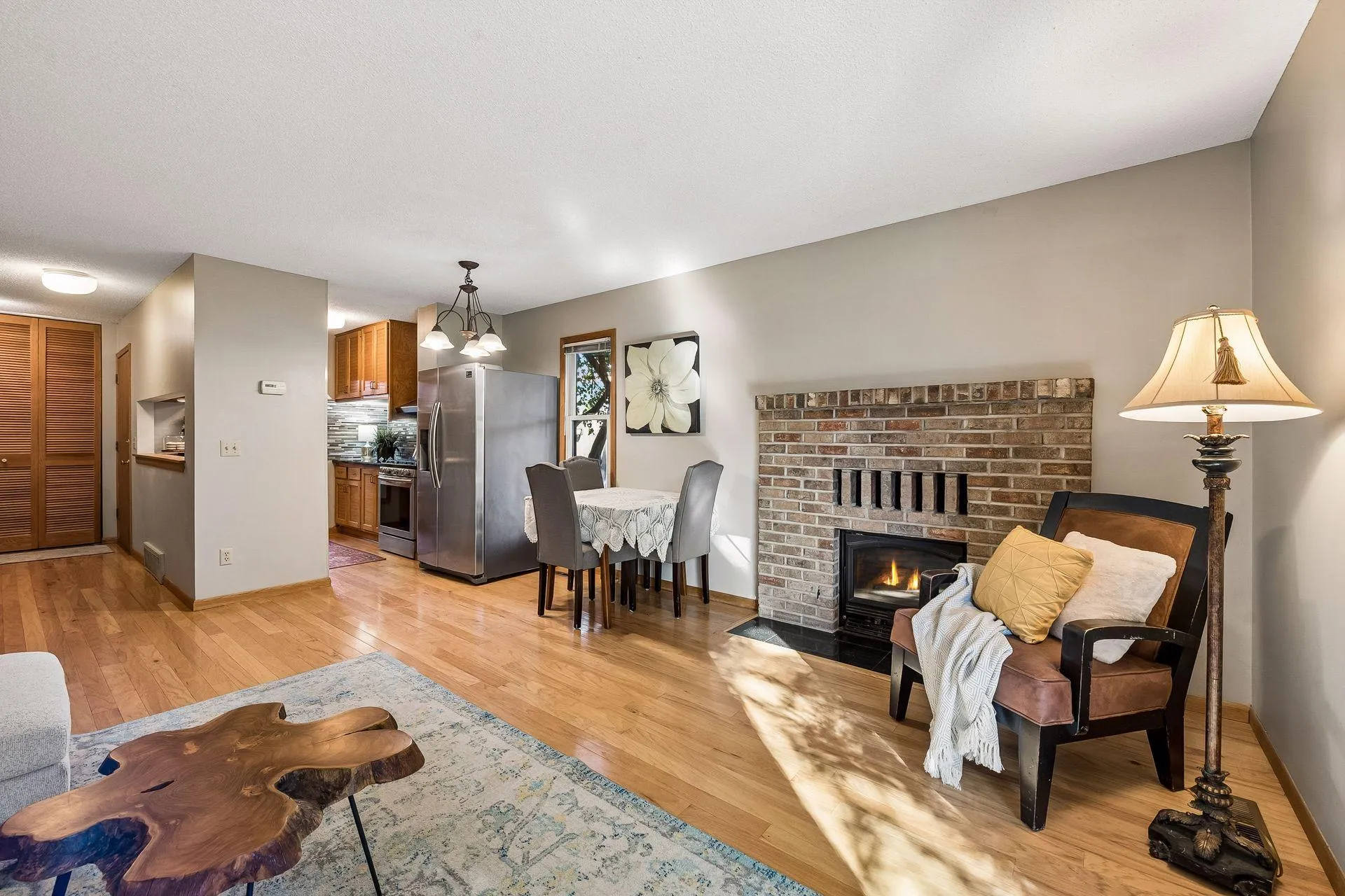 Photo 2 of 234 8th Se Street