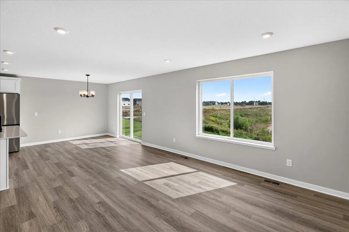 Photo 10 of 3050 Jandura Ne Avenue