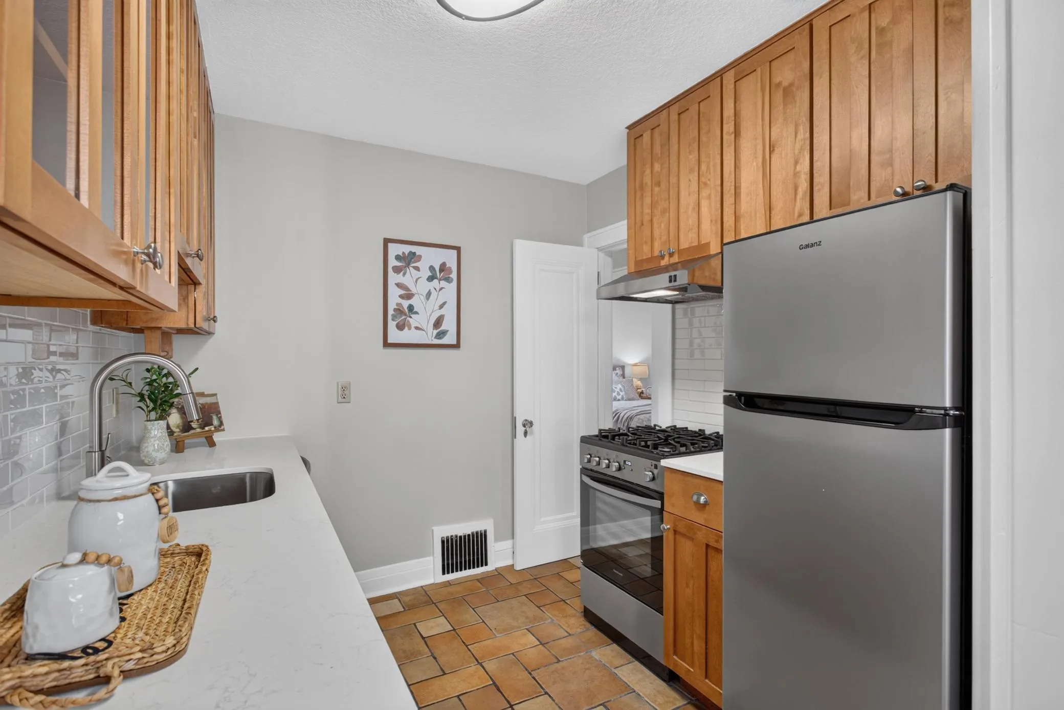 Photo 7 of 4544 Portland Avenue