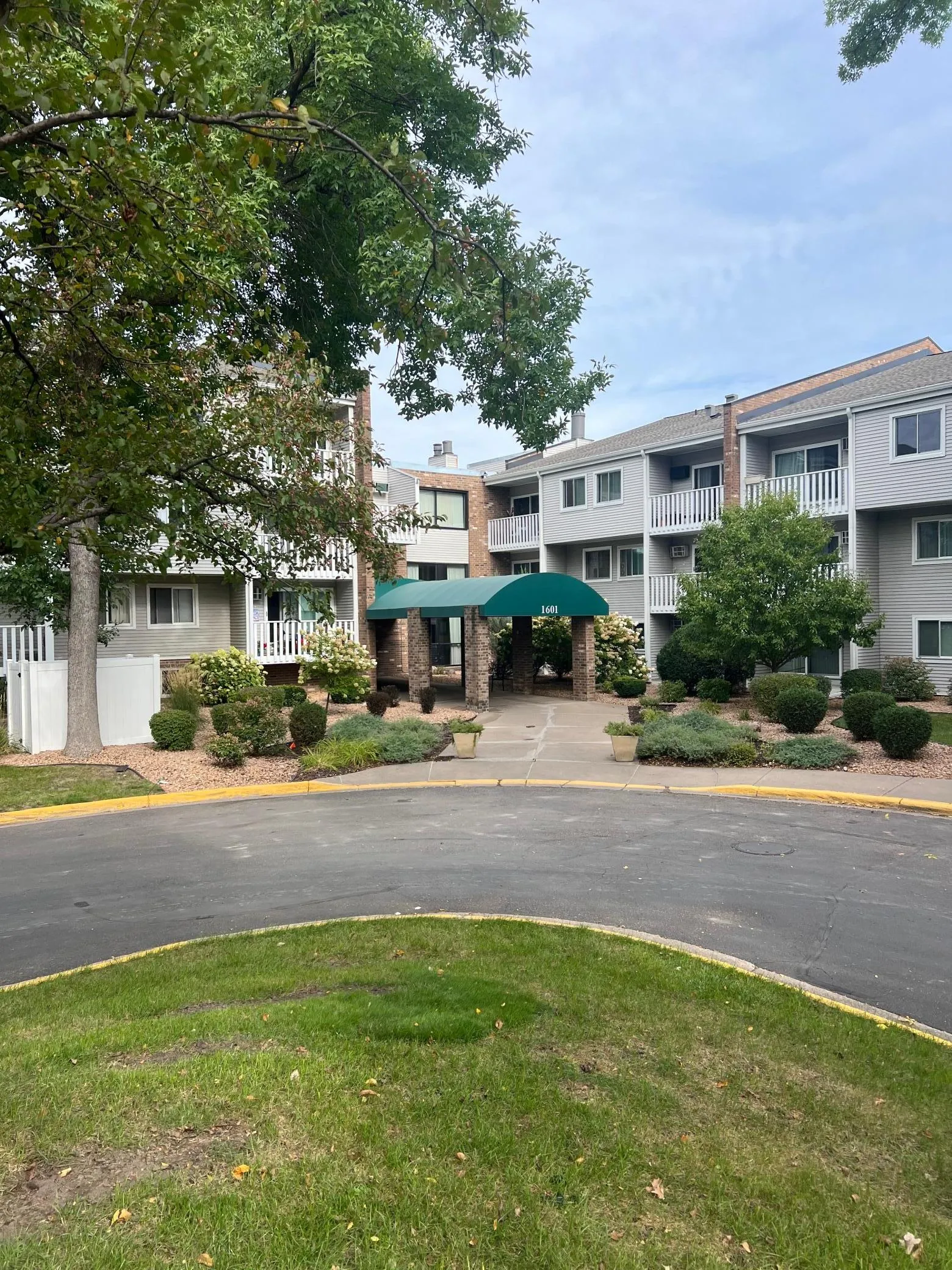 Photo 15 of 1601 N Innsbruck Drive Unit 109