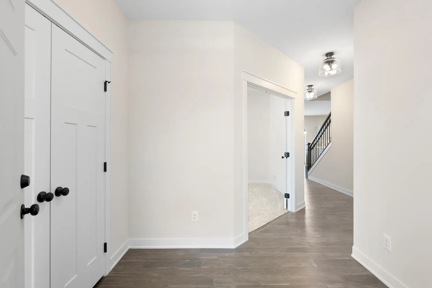 Photo 2 of 13702 Arrowhead Way