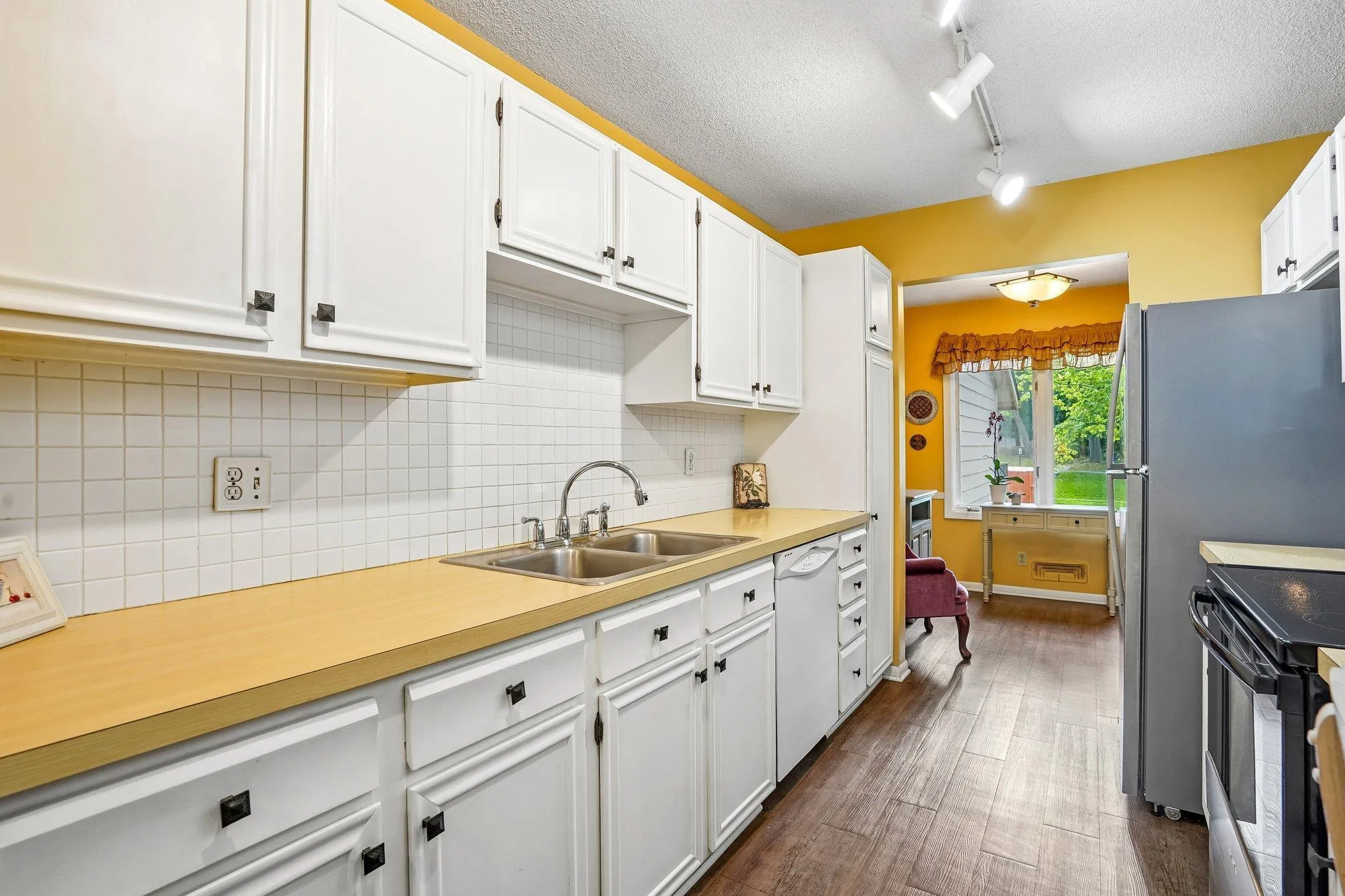 Photo 4 of 225 Birnamwood Drive Unit 0