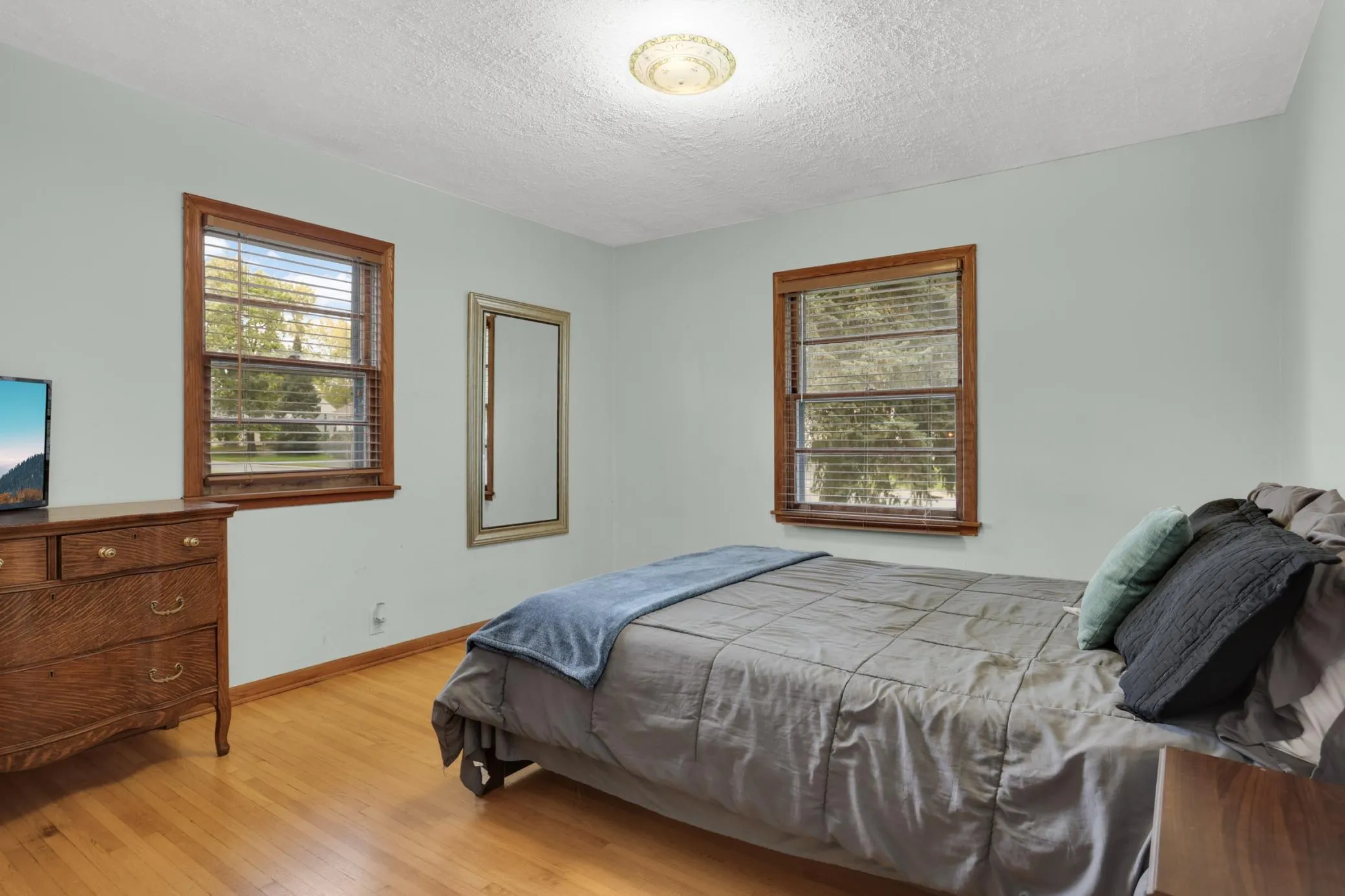 Photo 11 of 8300 Blaisdell S Avenue