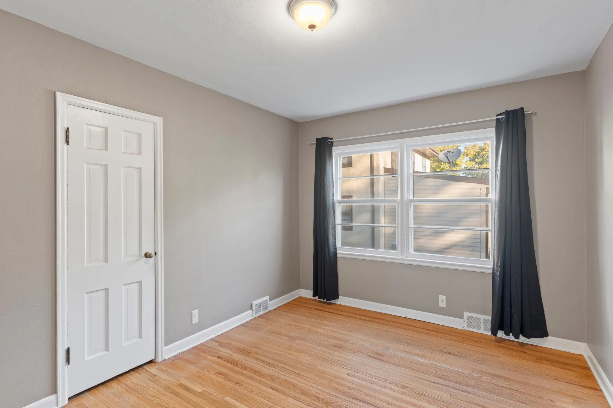 Photo 65 of 1112 Seminole Avenue