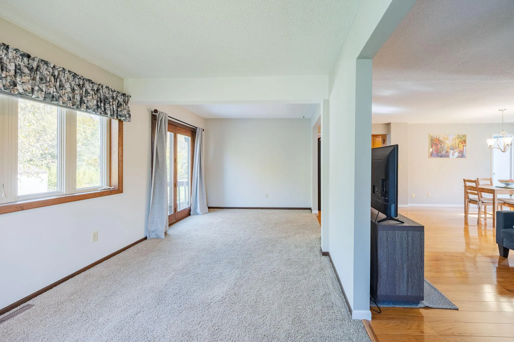Photo 10 of 2237 Bronson Drive