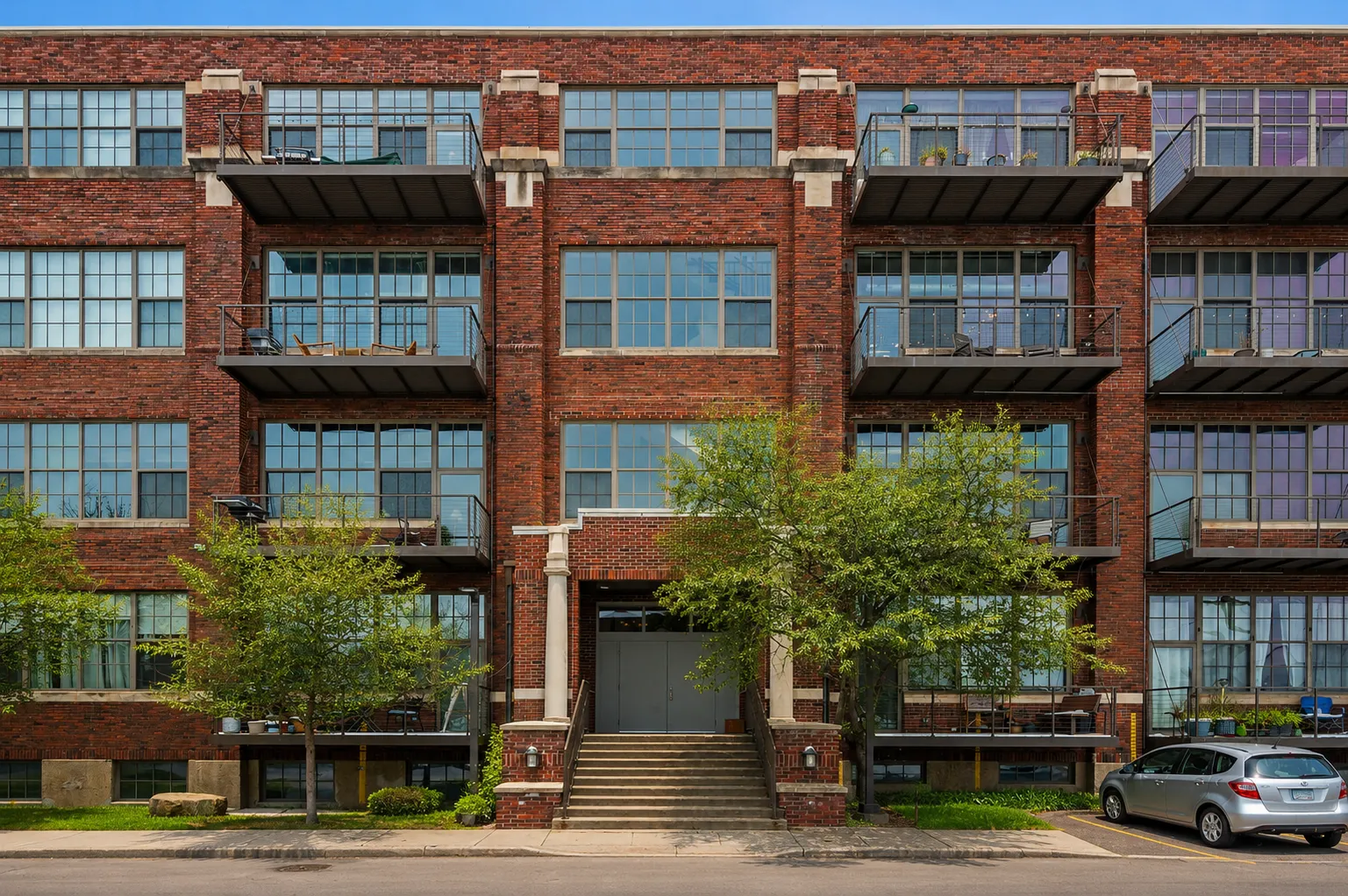 Photo 13 of 1901 E Hennepin Avenue Unit 306