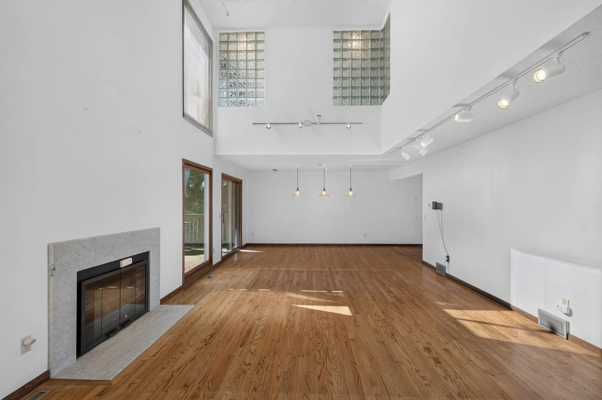 Photo 12 of 8725 Walton Oaks Drive