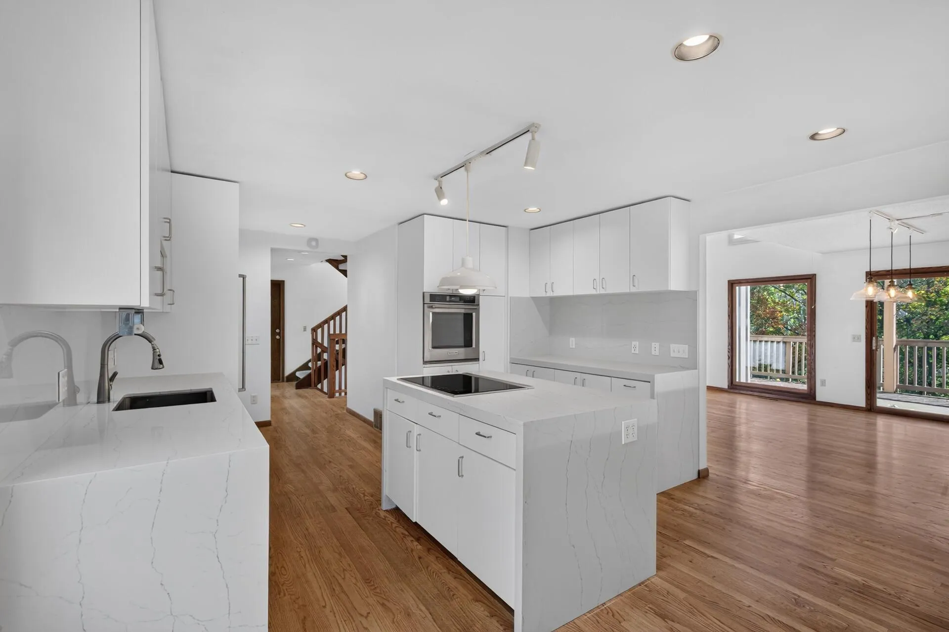 Photo 6 of 8725 Walton Oaks Drive