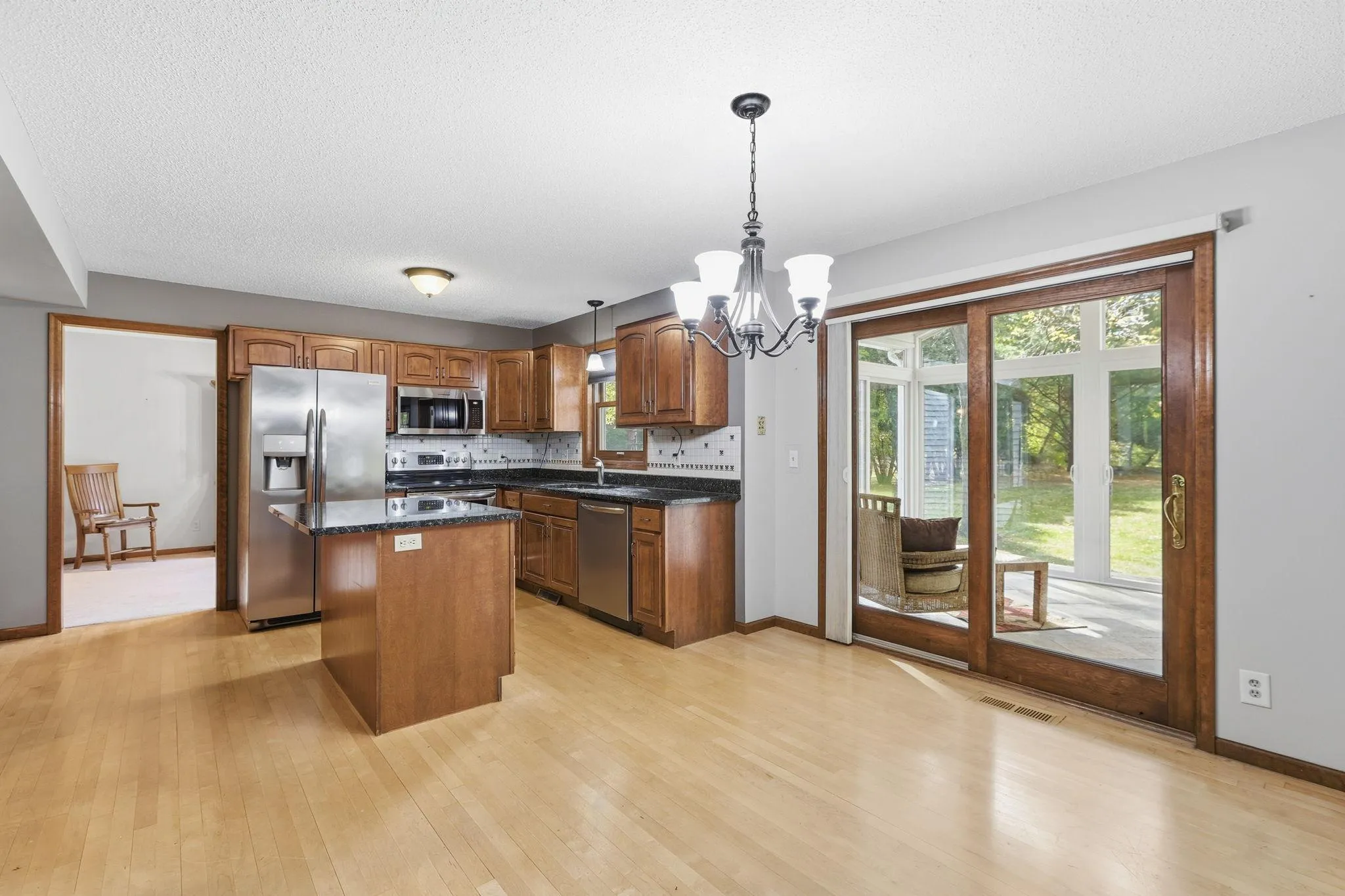 Photo 12 of 2354 Heights E Avenue