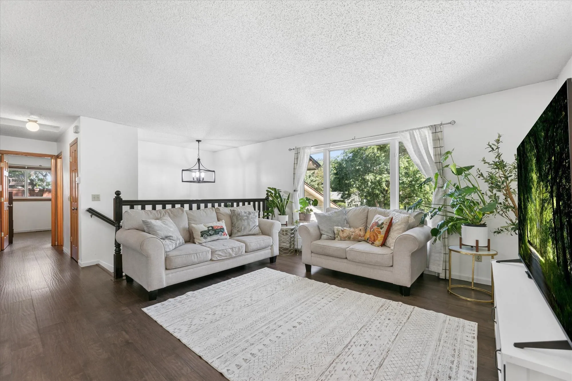 Photo 4 of 6242 Whispering Oaks Drive