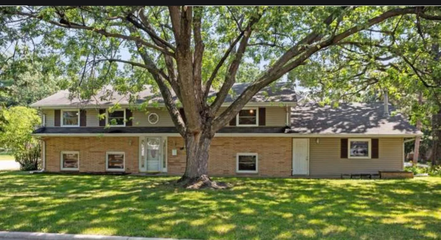 Photo 54 of 5330 Perry N Avenue