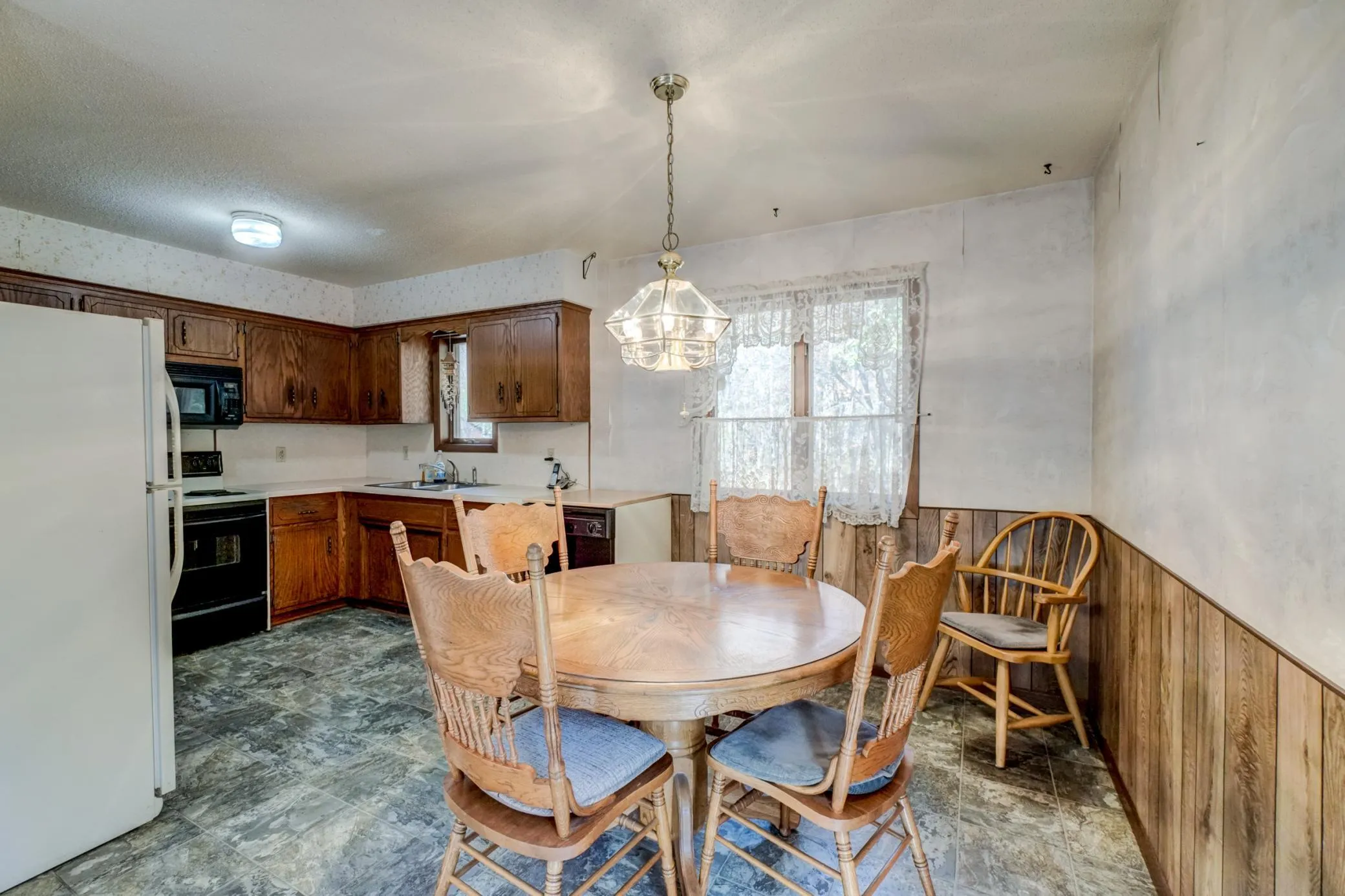 Photo 5 of 26731 Oakman Avenue