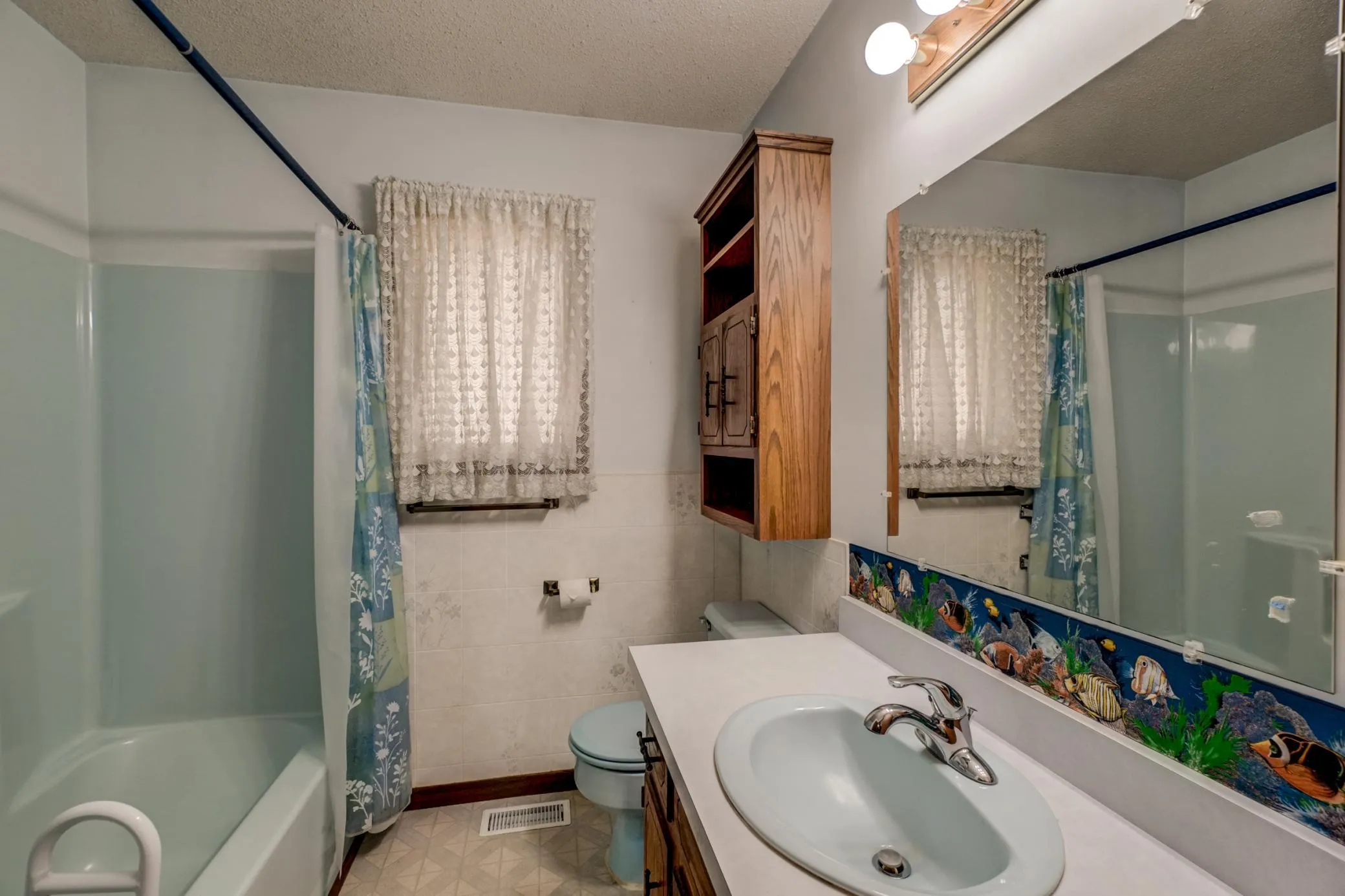 Photo 23 of 26731 Oakman Avenue