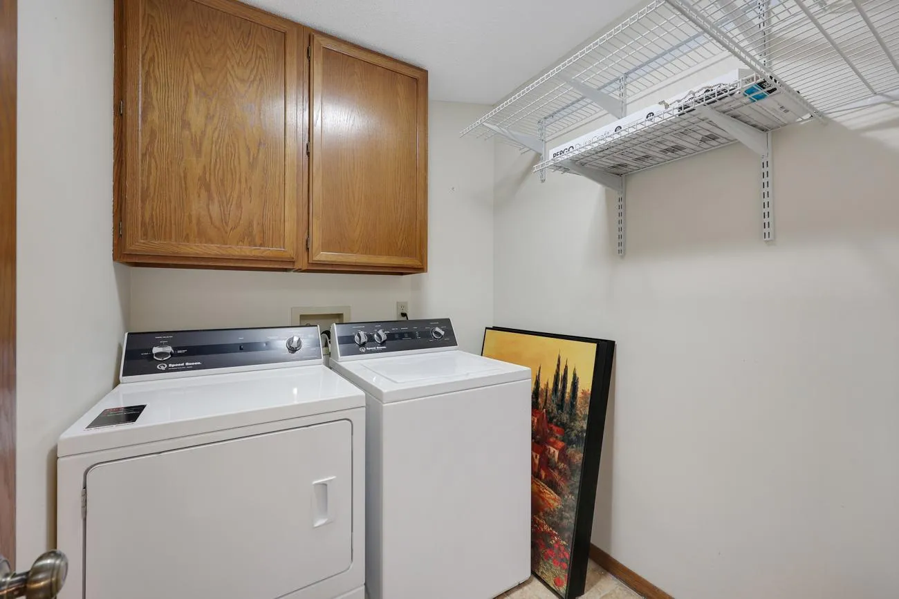 Photo 21 of 999 41st Ne Avenue Unit 307