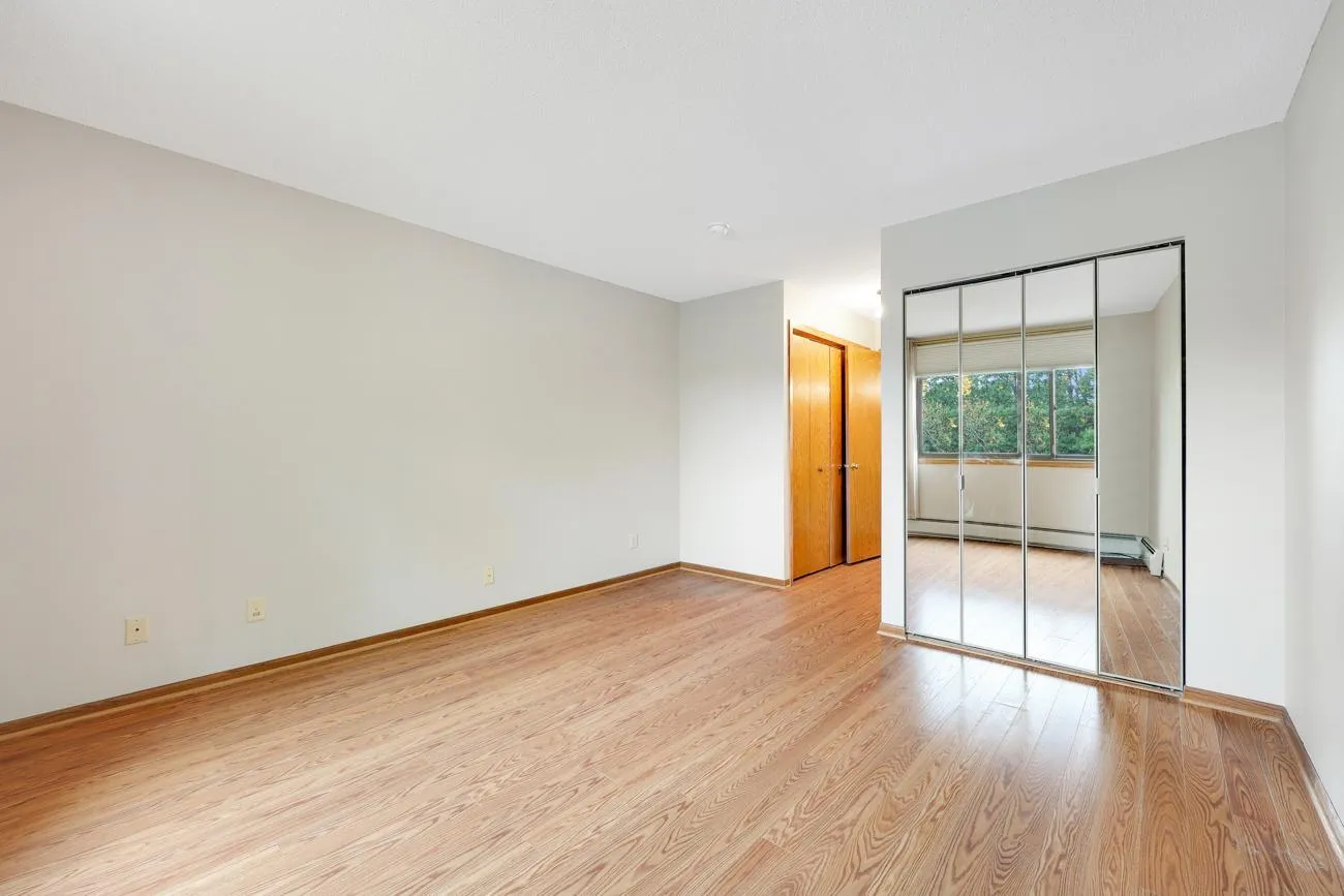 Photo 19 of 999 41st Ne Avenue Unit 307
