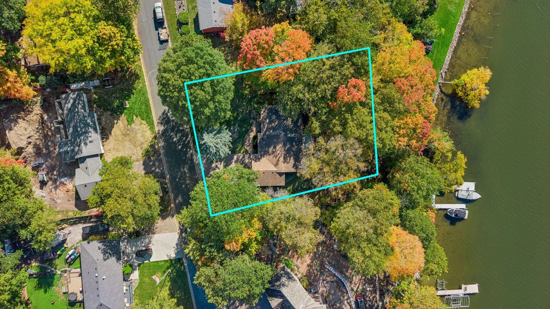 Photo 5 of 7513 Maplewood Drive