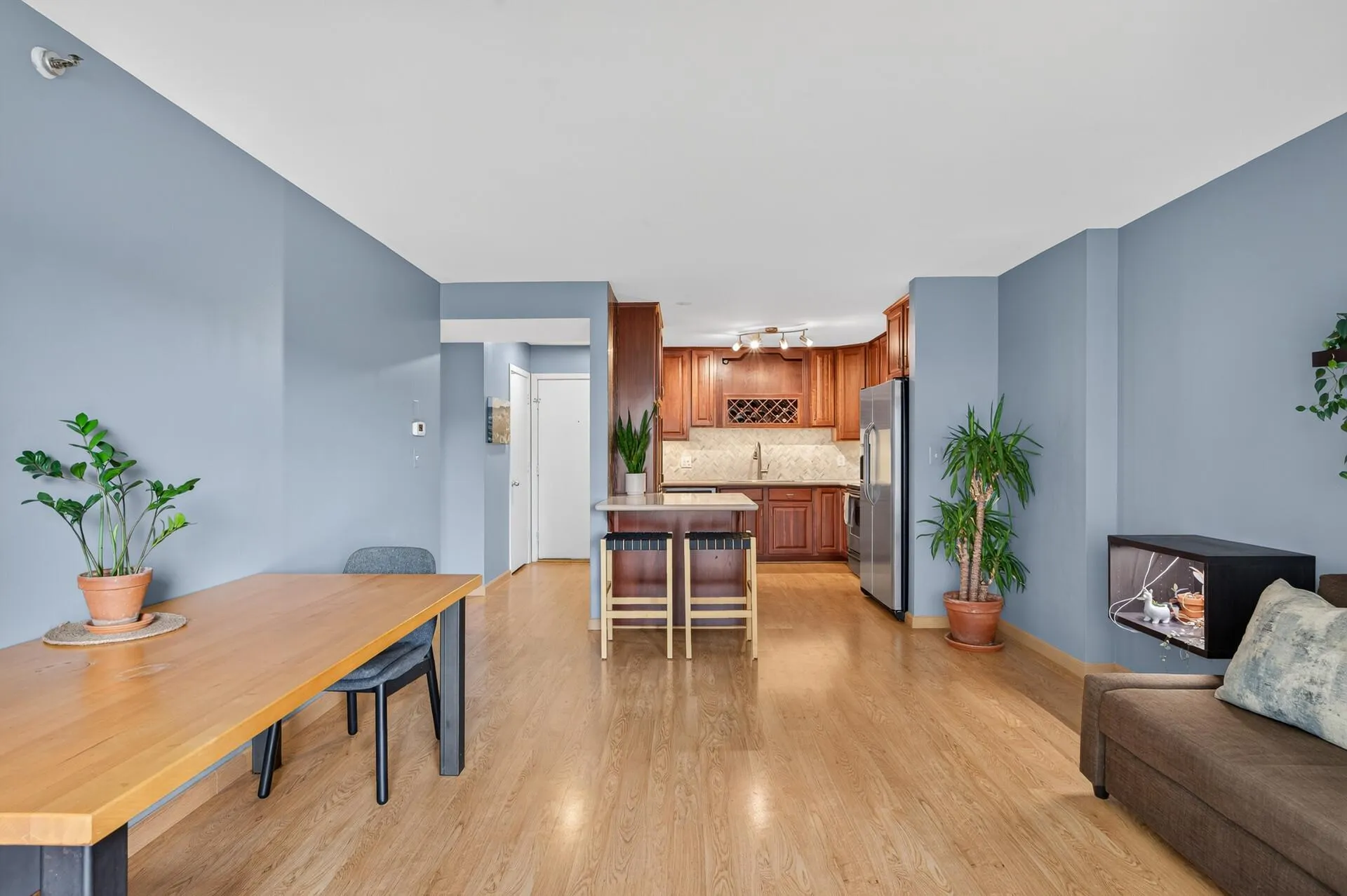 Photo 14 of 121 Washington S Avenue Unit 505