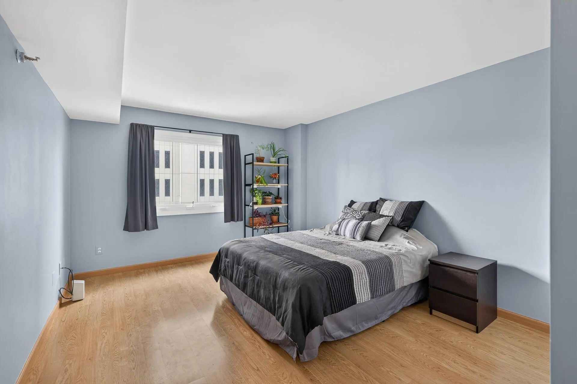 Photo 16 of 121 Washington S Avenue Unit 505