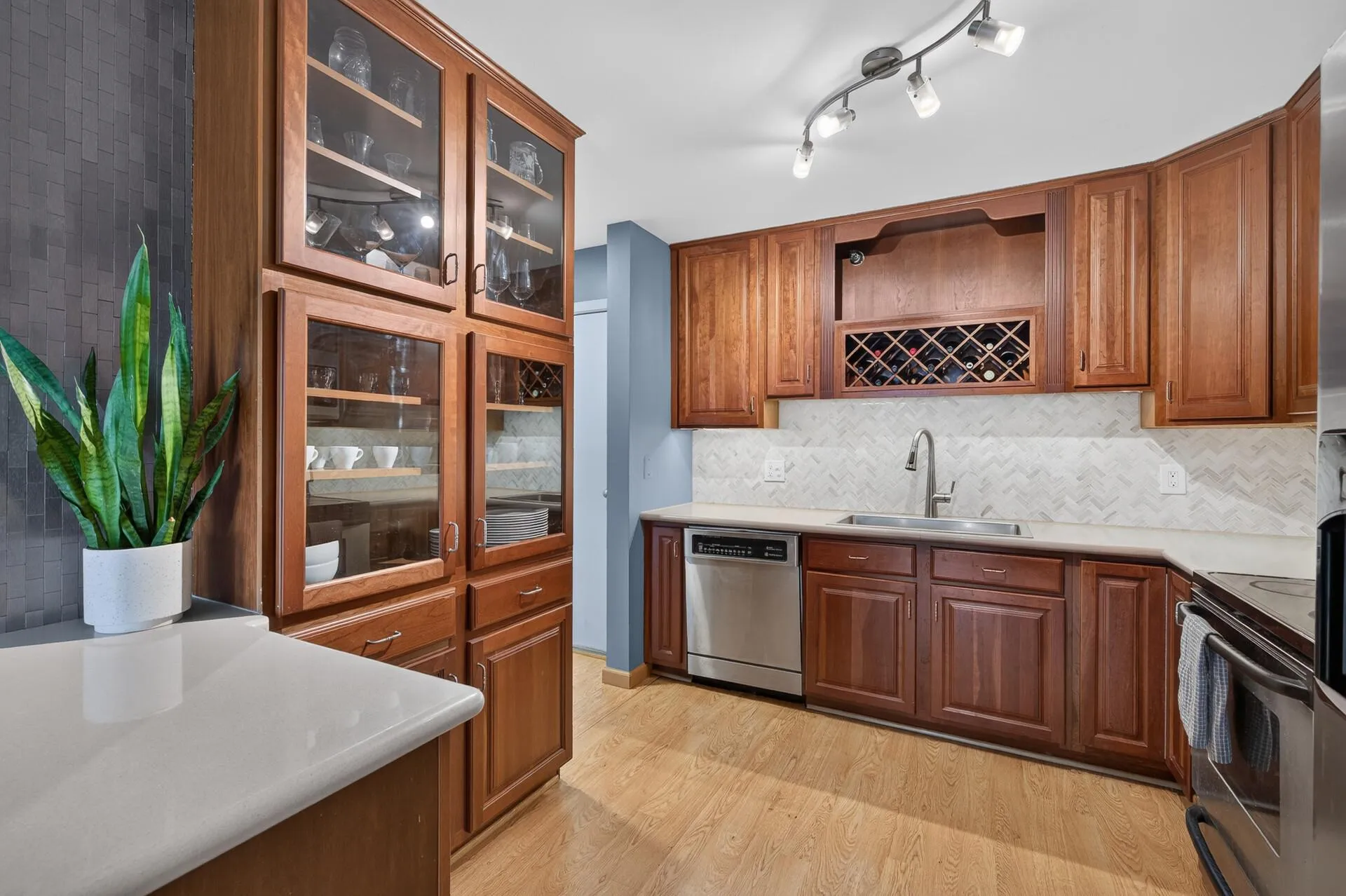Photo 7 of 121 Washington S Avenue Unit 505