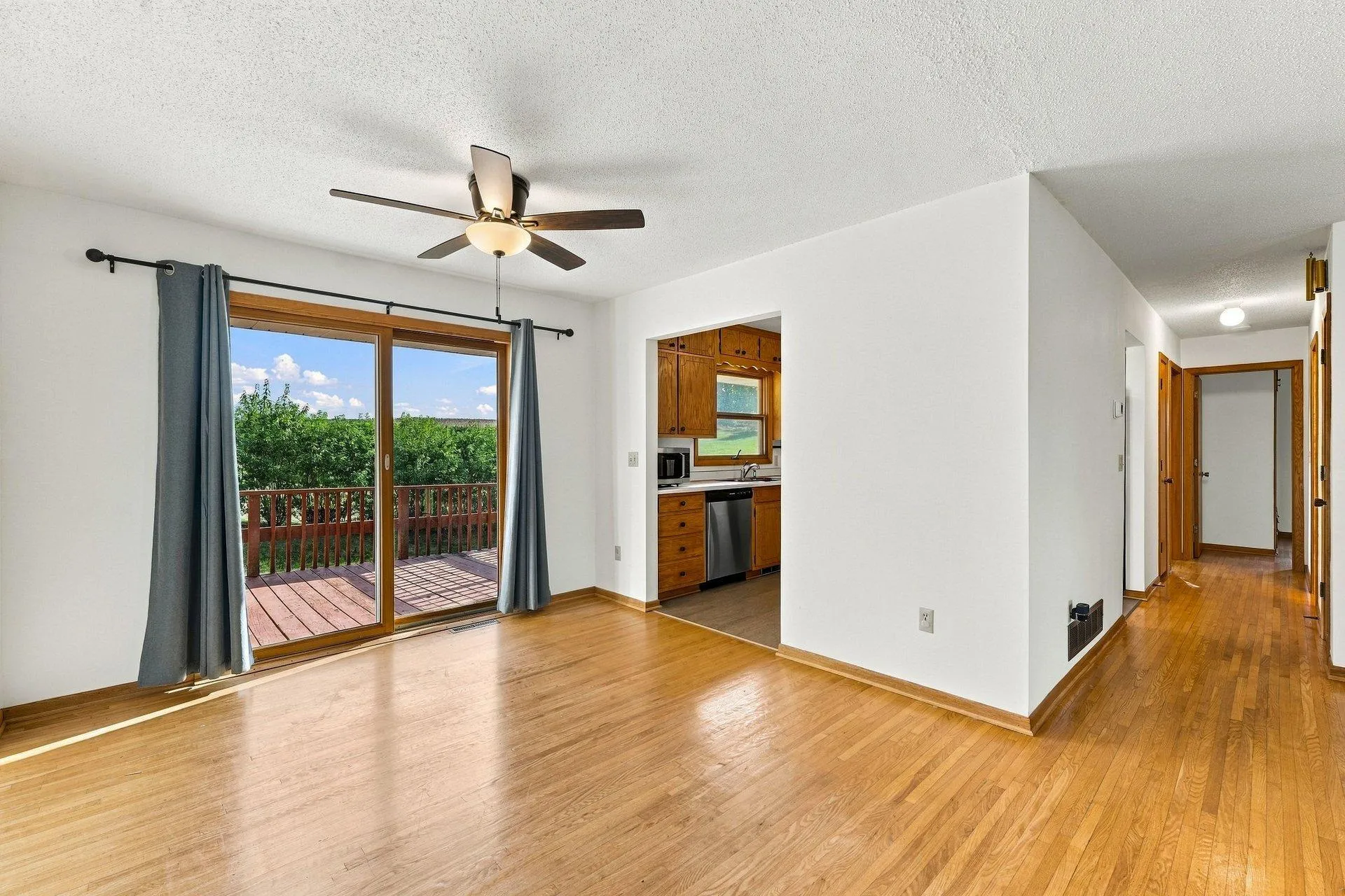 Photo 41 of 13925 44th S Street