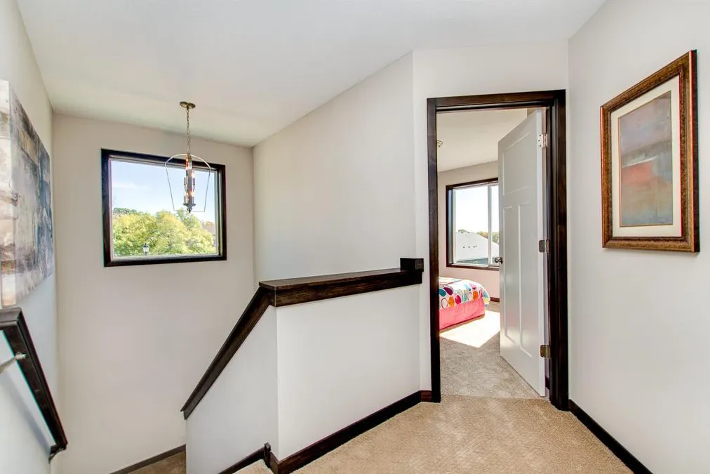 Photo 18 of 4972 Oak Street