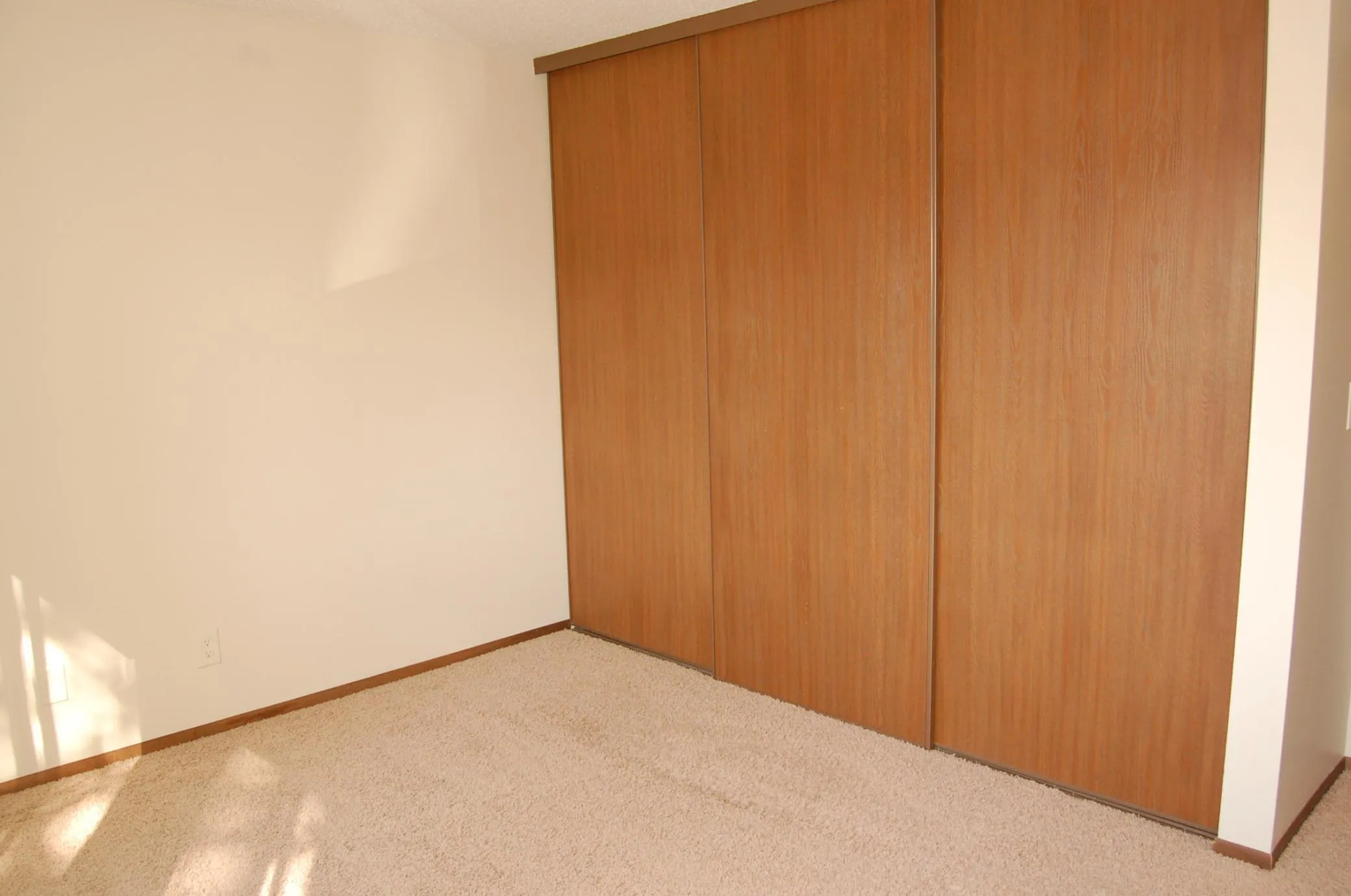 Photo 9 of 1887 Silver Bell Road Unit 219