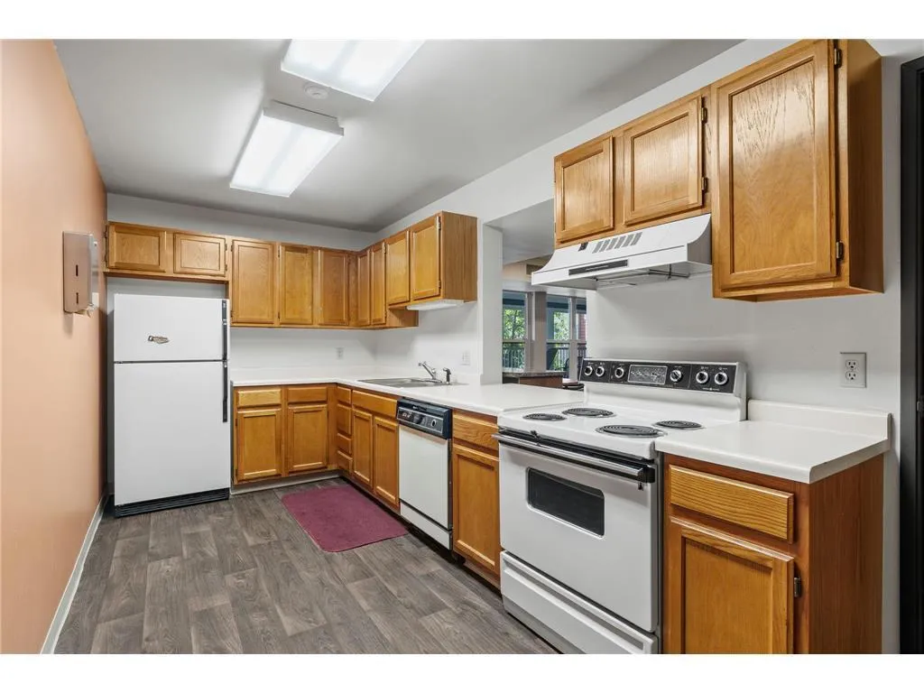 Photo 14 of 720 3rd Ne Avenue Unit 211