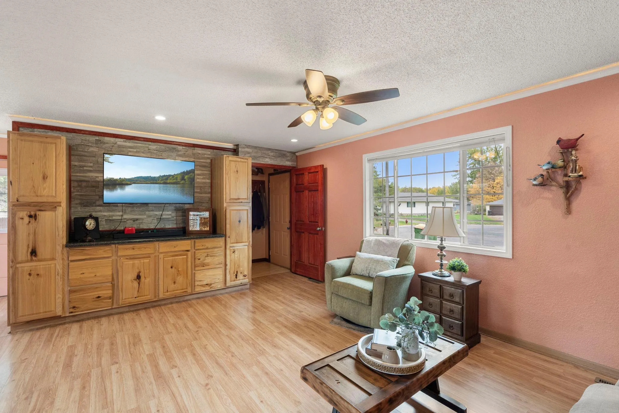 Photo 5 of 709 120th Ne Avenue