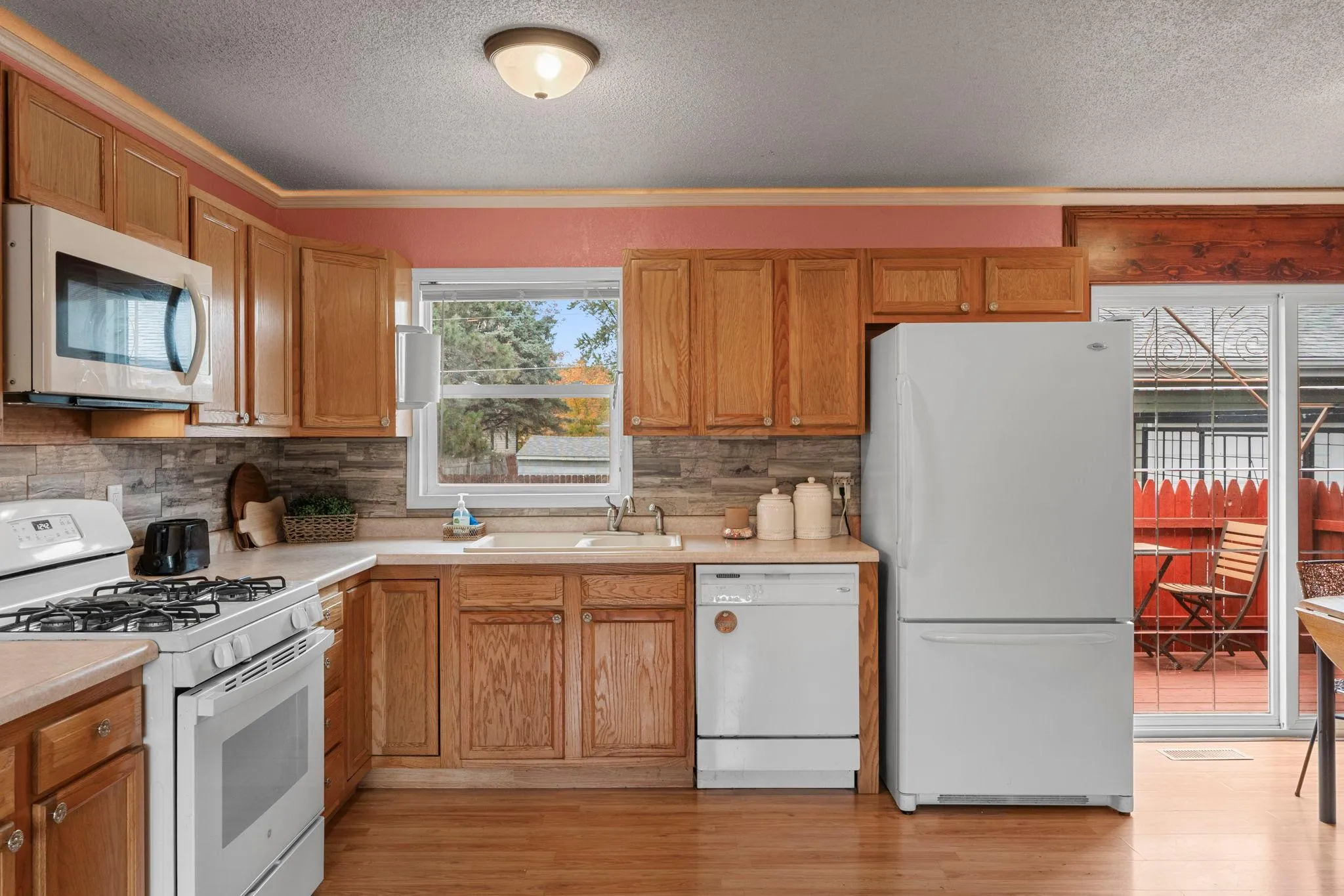 Photo 14 of 709 120th Ne Avenue