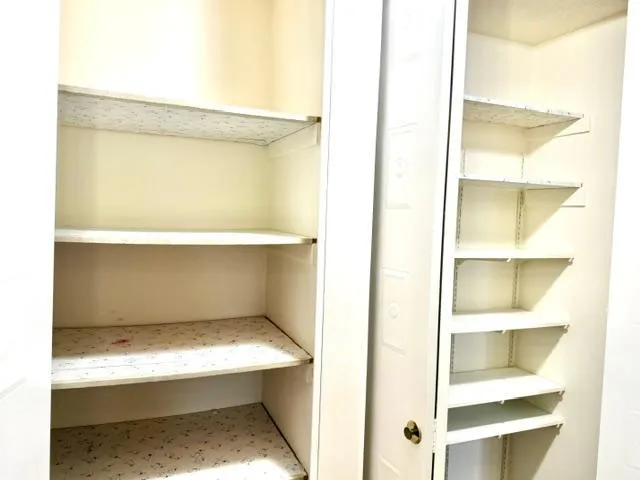 Photo 15 of 4101 Parklawn Avenue Unit 331