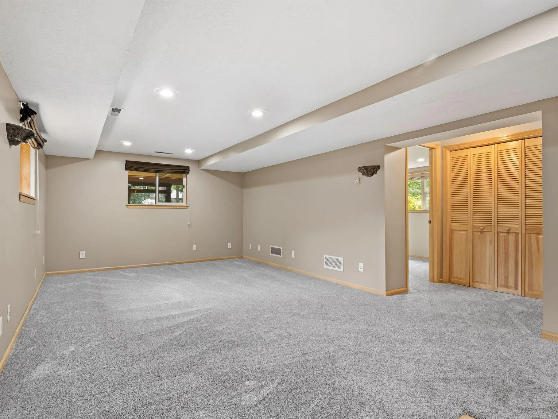 Photo 14 of 5393 Flagstaff Se Circle