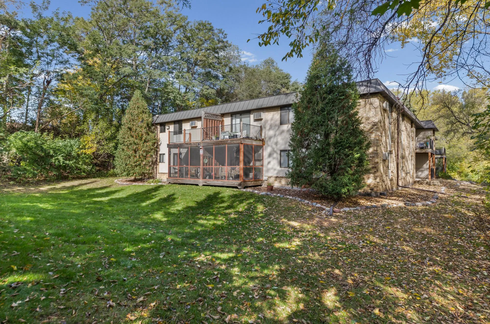 Photo 47 of 1725 Dellwood Avenue Unit 204