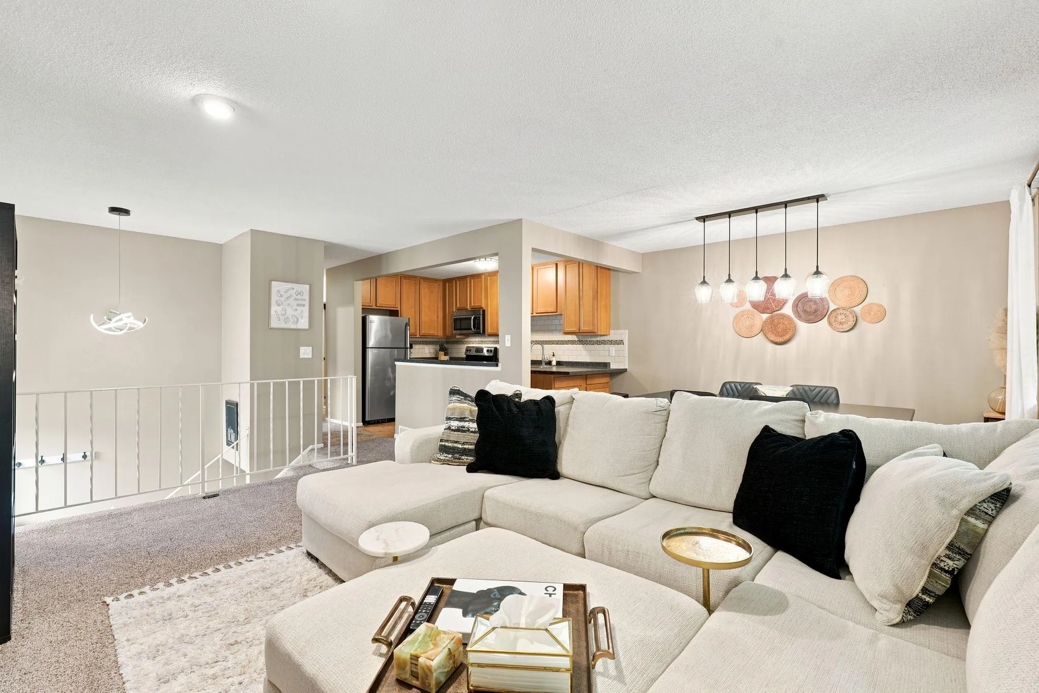 Photo 5 of 1711 Hickory Hill Drive