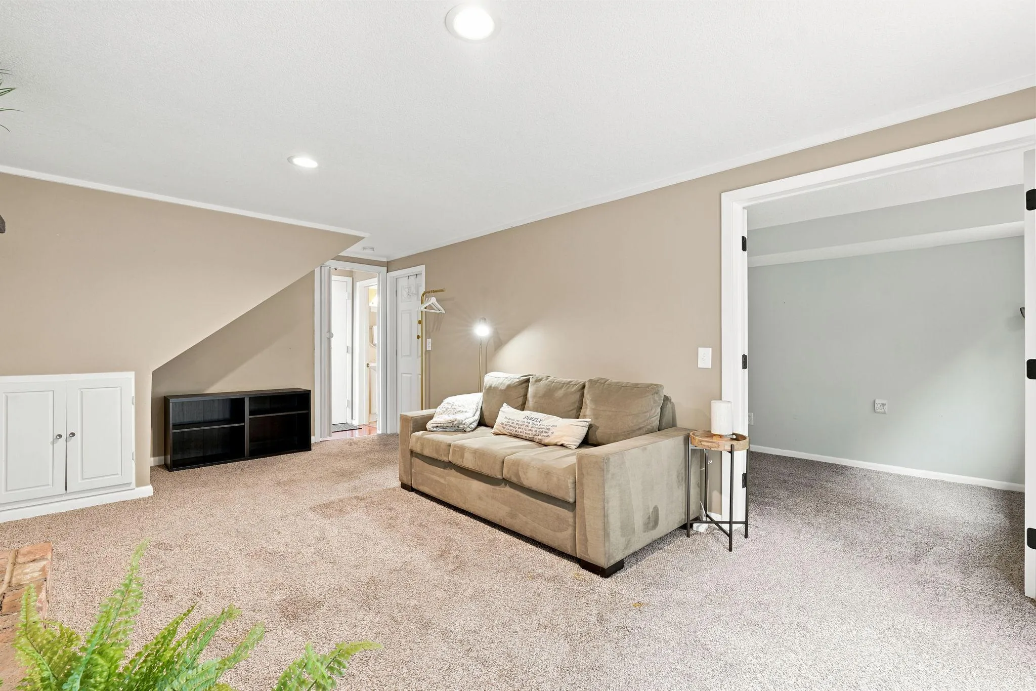 Photo 17 of 1711 Hickory Hill Drive