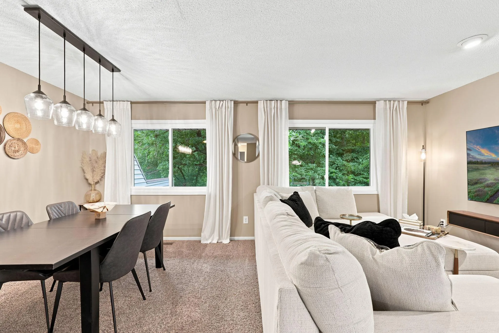 Photo 6 of 1711 Hickory Hill Drive