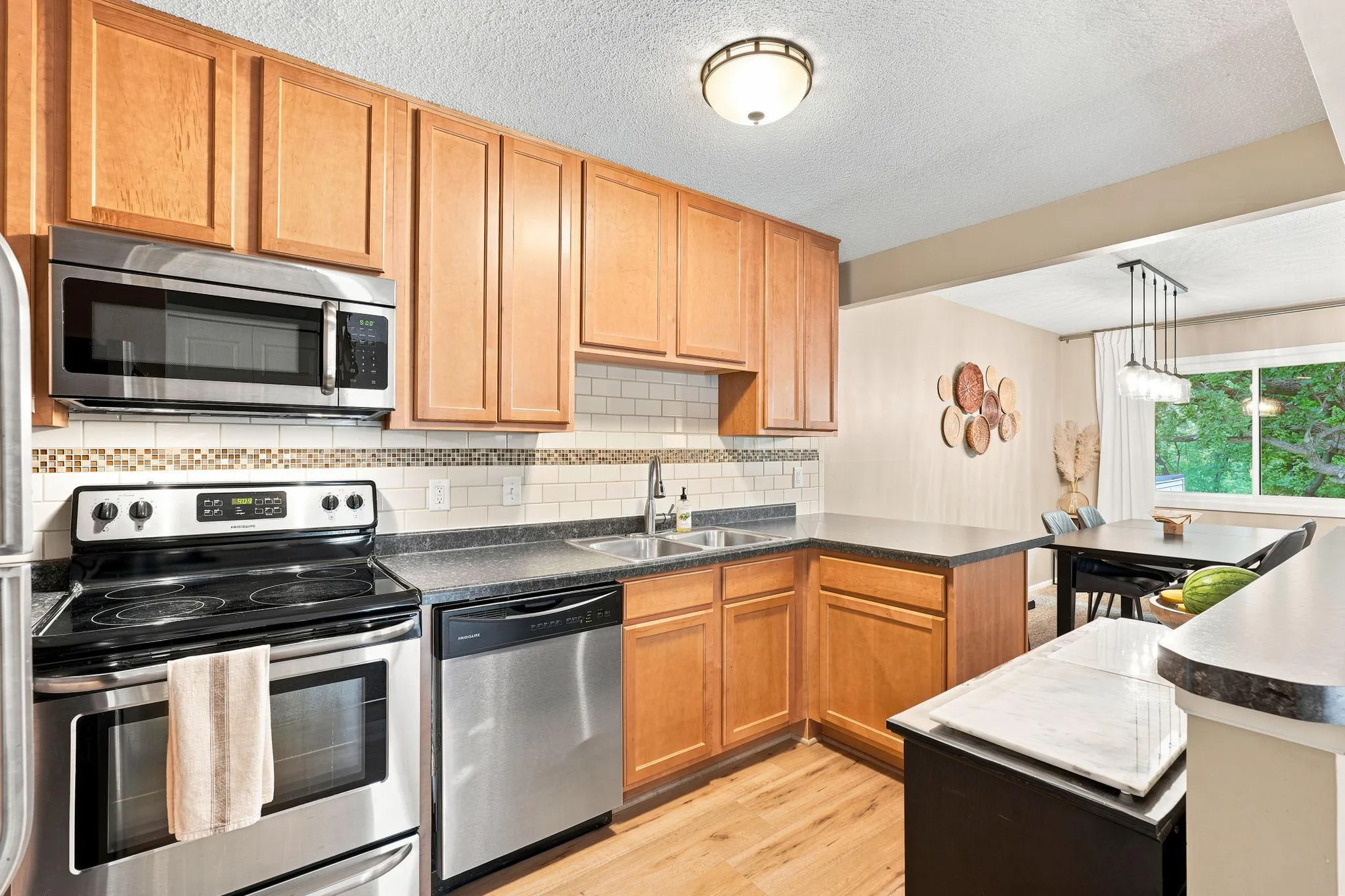 Photo 9 of 1711 Hickory Hill Drive