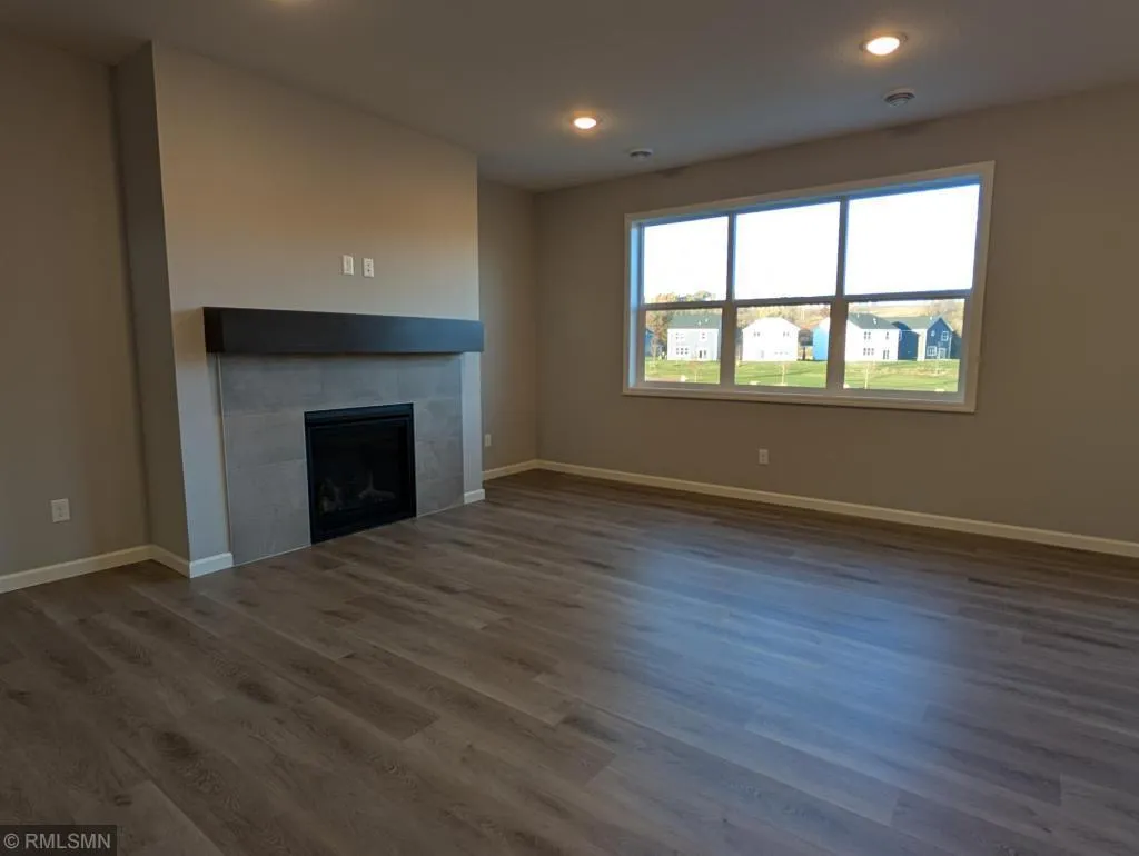 Photo 5 of 10575 Goodview S Avenue